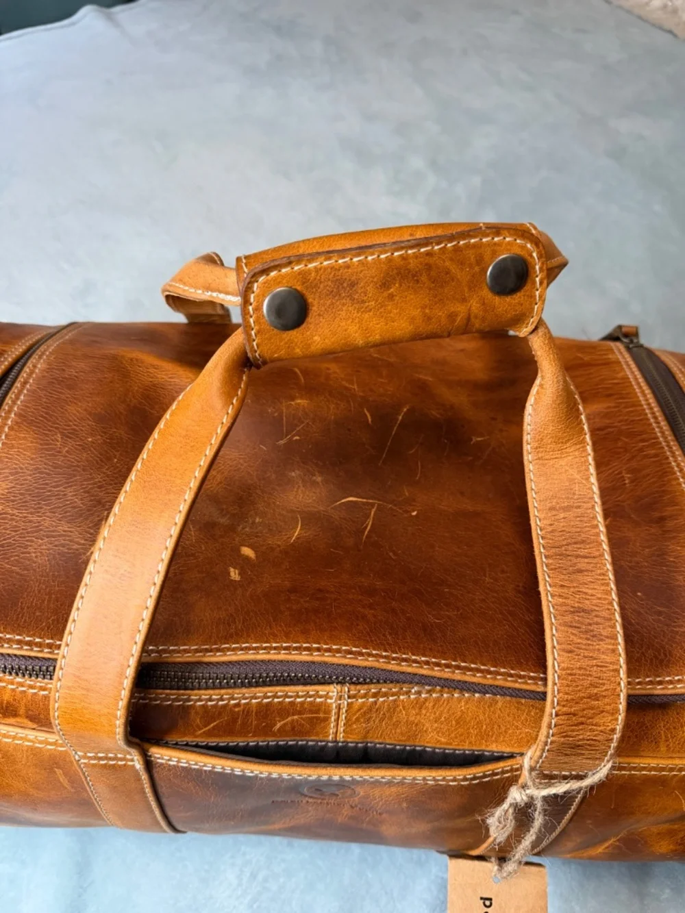 Aaron Leather Goods travel style